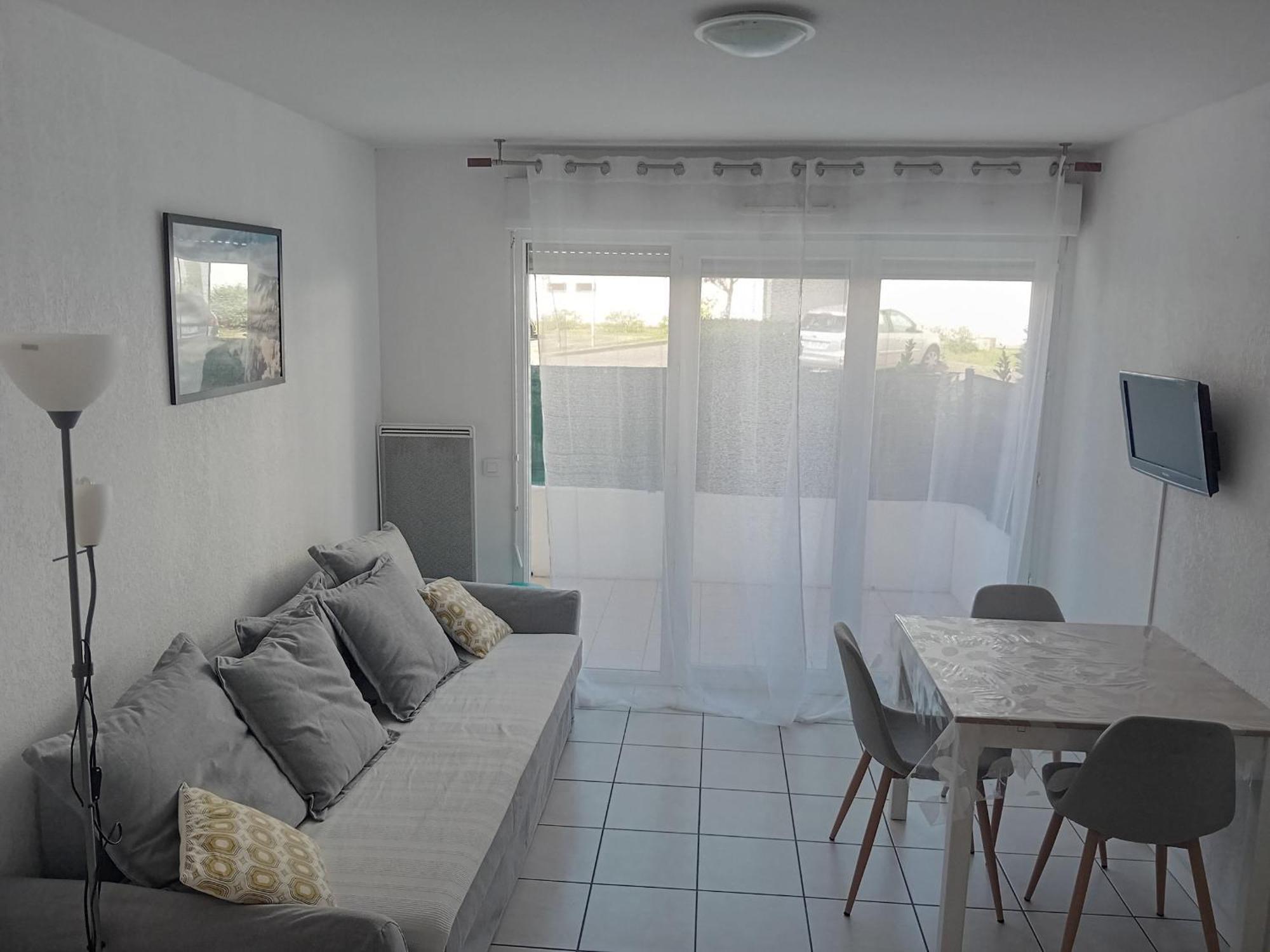 Calme T2 Avec Terrasse A Hendaye, Proche Plage - Fr-1-239-780 ภายนอก รูปภาพ